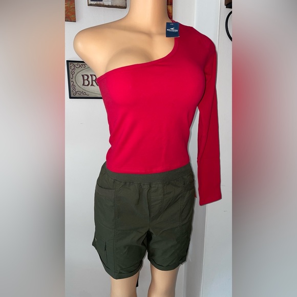 NWT HOLLISTER ONE SHOULDER SHIMMER TOP SIZE M - Picture 5 of 5